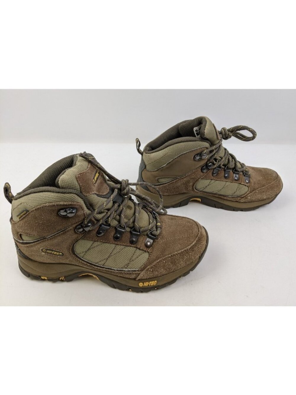 Hi Tec Kuleni Mid WP WOS Hiking Boots Womens Size 8 Brown Suede